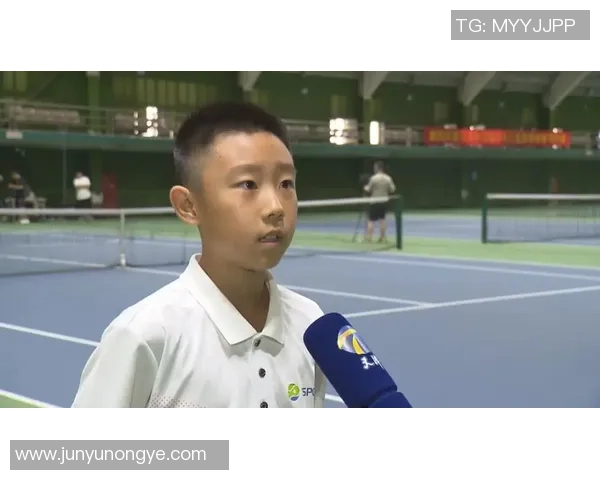 周丽专访：从青涩小将到羽毛球明星的成长之路回顾