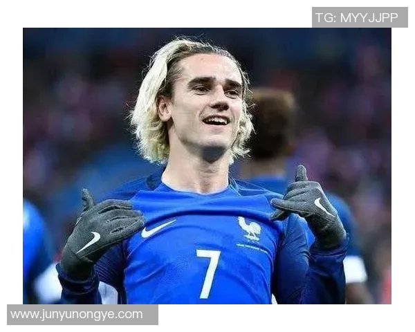 外国足球明星长发造型大盘点展现个性与魅力的足球场风采